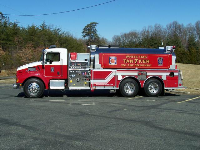 2007 Kenworth, 
750gpm Waterous Pump,
2500 gallon water tank/ 200 gallon Class B Foam,
3000 gallon drop tank,
3 - 10&quot; Newton Air Operated Dumps
